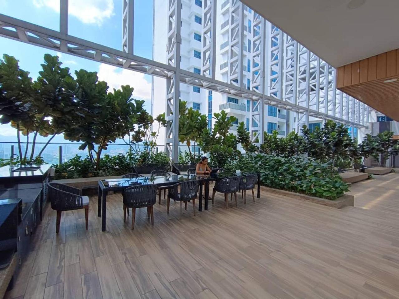 쿠알라룸푸르 The Luxe Colony Klcc By Sky Pool 아파트 외부 사진